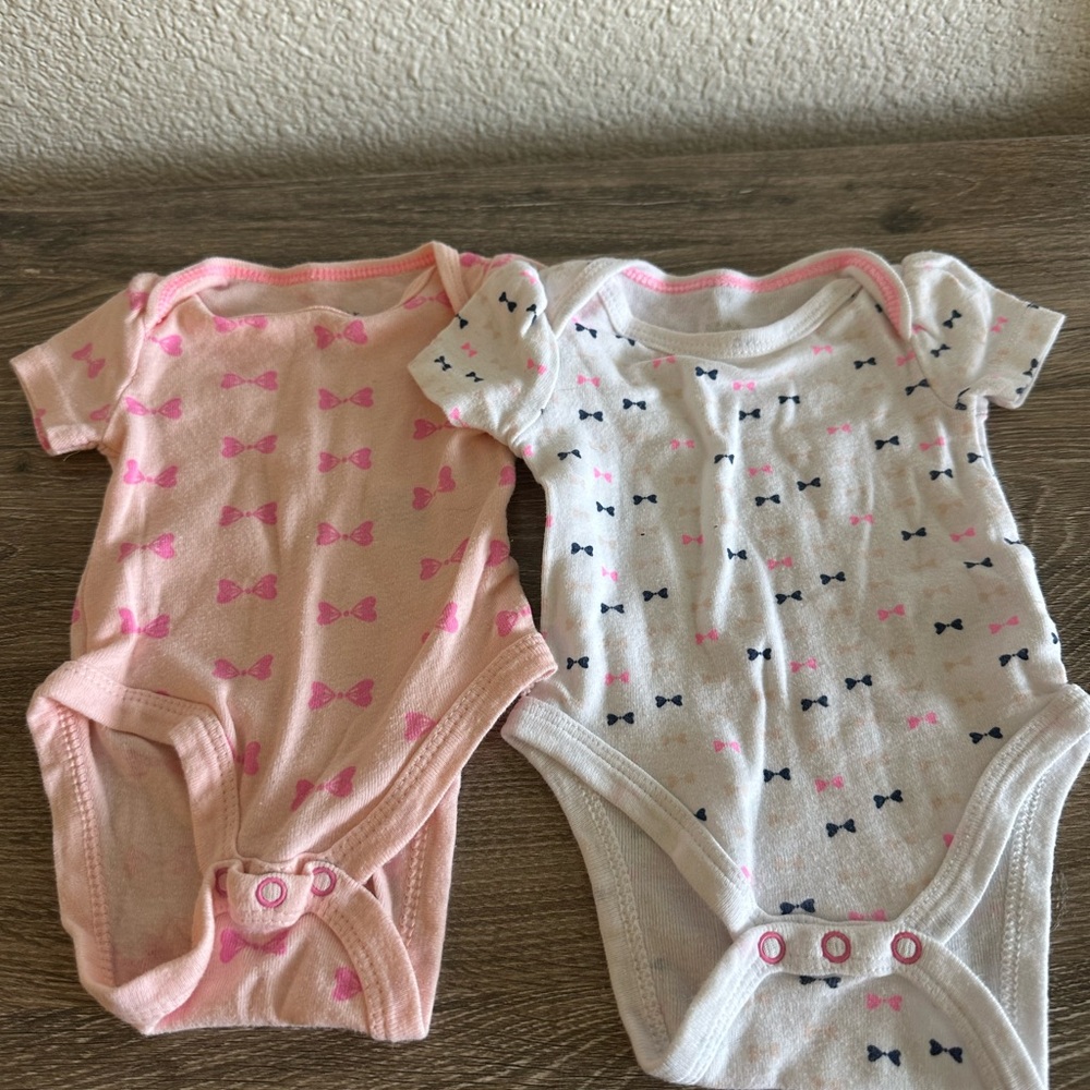 Cat & Jack Pink and White Bow-Print Baby Bodysuit Set